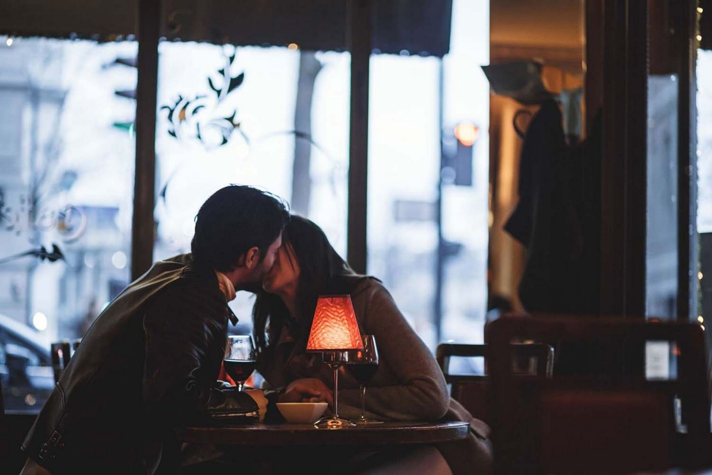 Seeking Love: A Comprehensive Evaluation of Nikadate